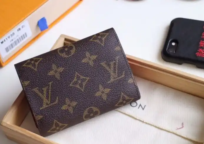 LV Wallets 4192D-0103
