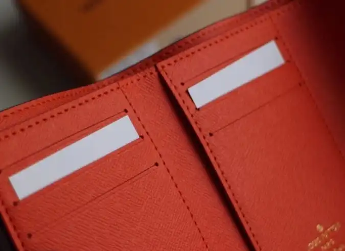 LV Wallets 4192D-0103