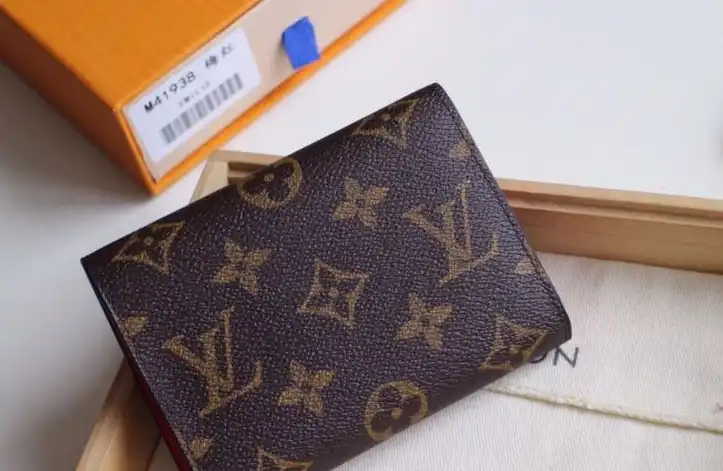 LV Wallets 4192D-0104