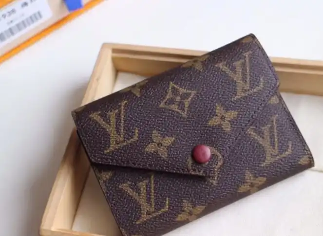 LV Wallets 4192D-0105