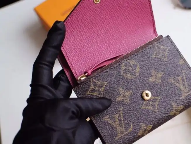 LV Wallets 4192D-0105