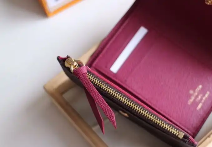LV Wallets 4192D-0105
