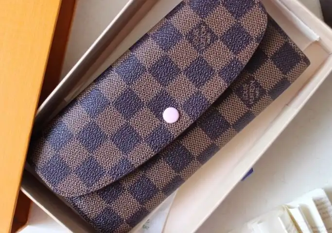 LV Wallets 4192D-0106