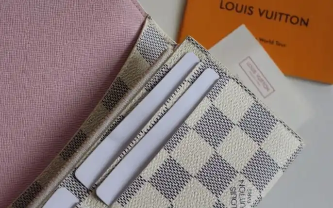 LV Wallets 4192D-0107