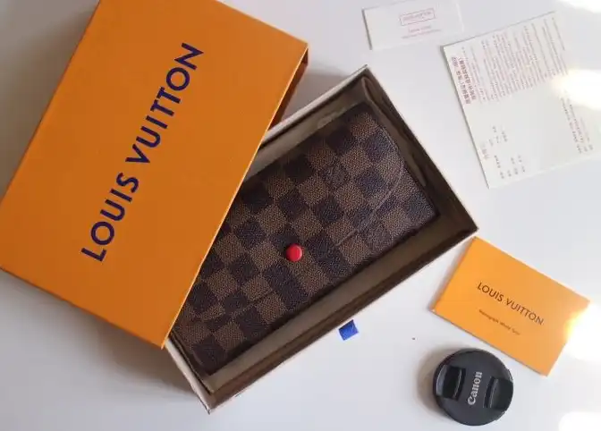 LV Wallets 4192D-0108
