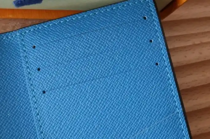 LV Wallets 4192D-0119