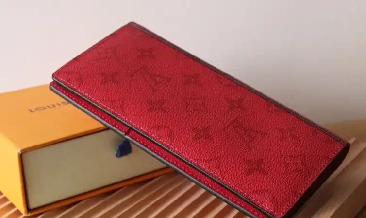 LV Wallets 4192D-0121