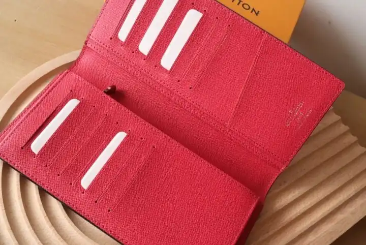 LV Wallets 4192D-0121