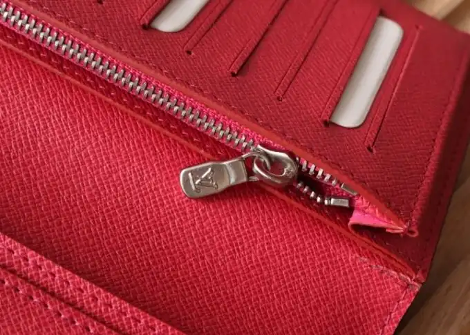LV Wallets 4192D-0121