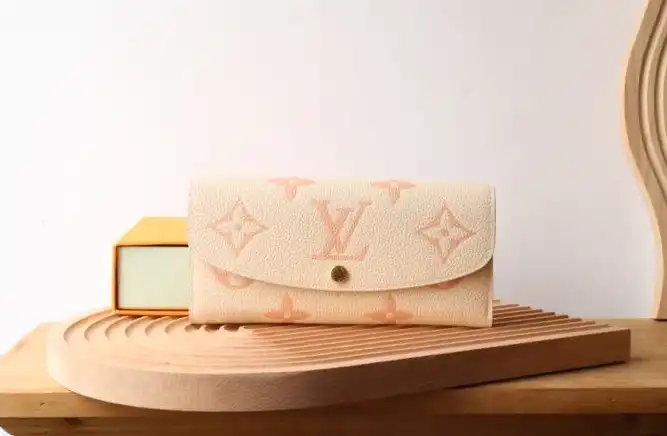 LV Wallets 4192D-0130