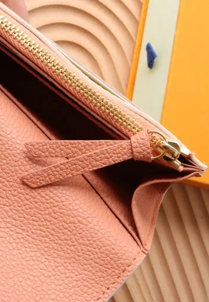LV Wallets 4192D-0130
