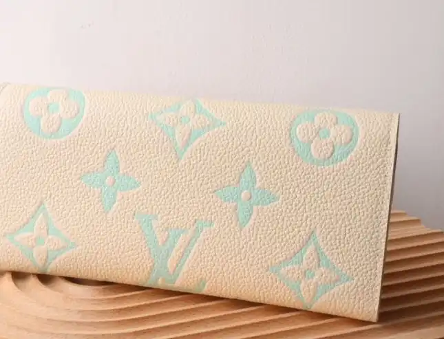 LV Wallets 4192D-0132