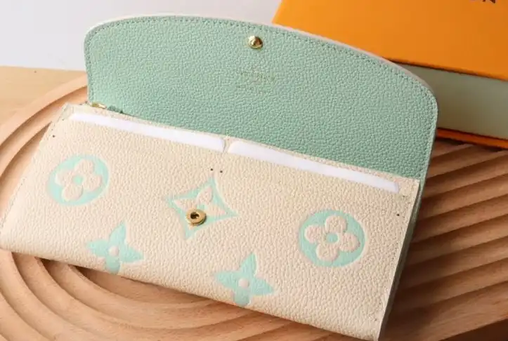 LV Wallets 4192D-0132