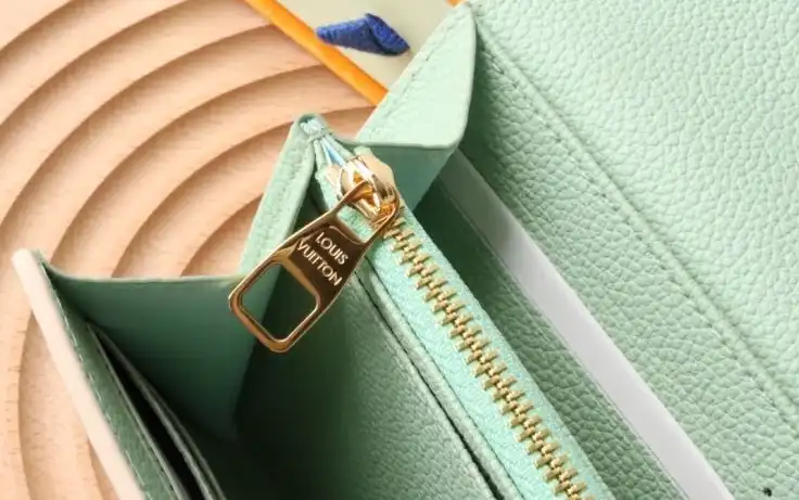 LV Wallets 4192D-0134