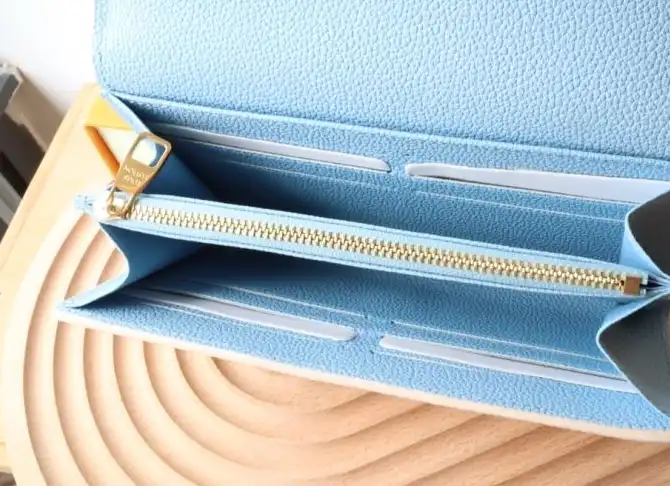 LV Wallets 4192D-0136