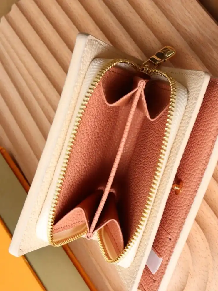 LV Wallets 4192D-0138