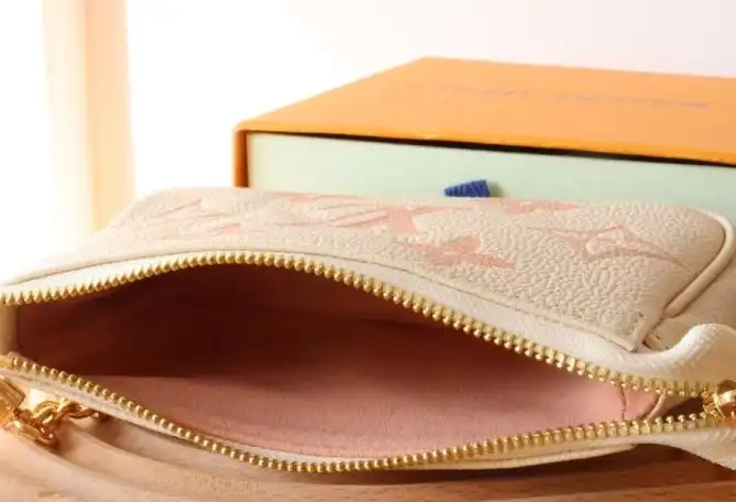 LV Wallets 4192D-0153