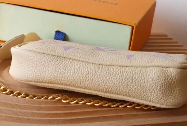 LV Wallets 4192D-0154