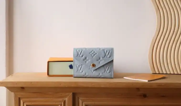 LV Wallets 4192D-0156
