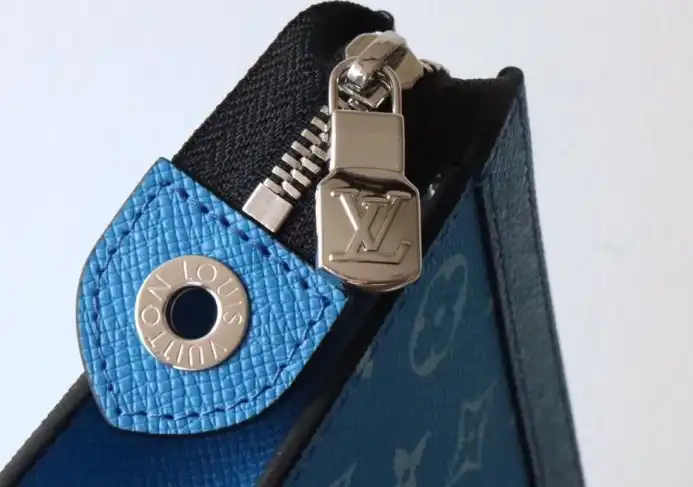 LV Clutch Bags 4192D-0165