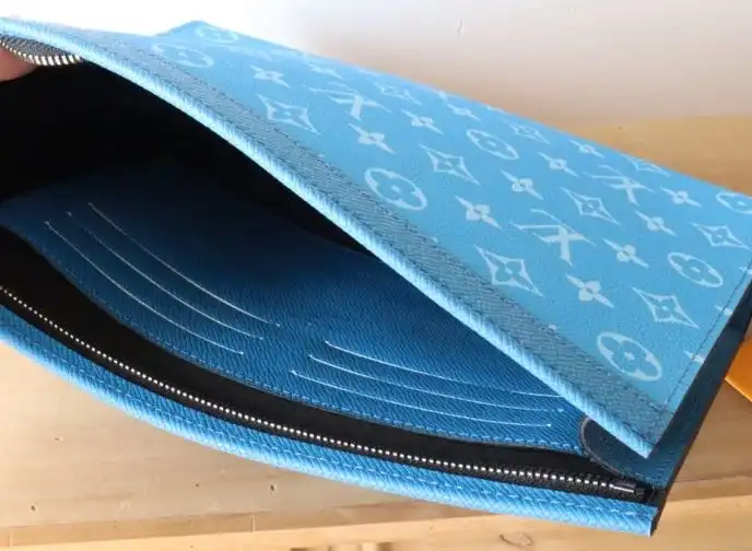 LV Clutch Bags 4192D-0165