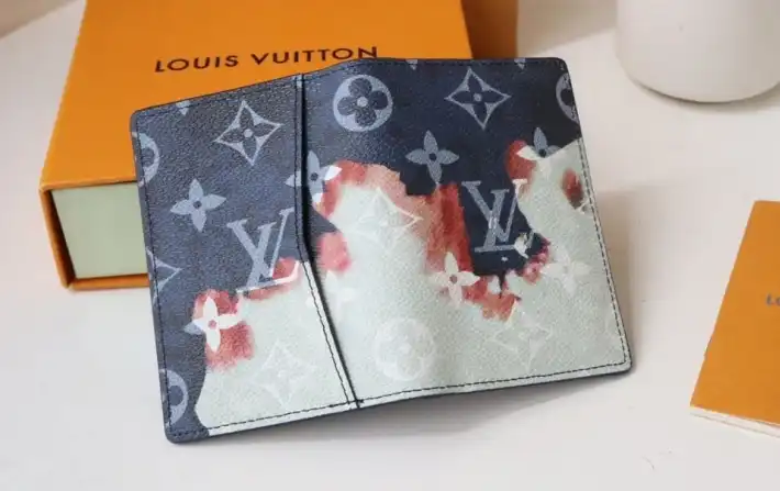 LV Wallets 4192F-0020