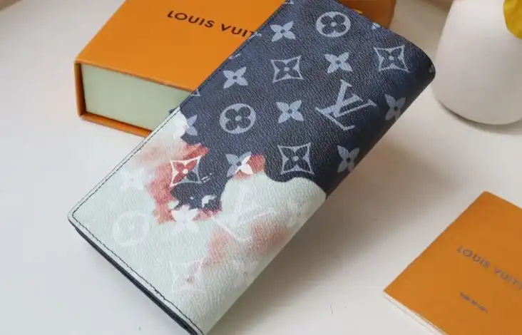 LV Wallets 4192F-0021