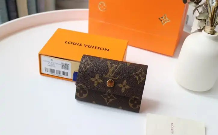 LV Wallets 4192F-0024