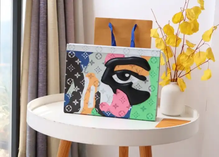 LV Clutch Bags 4192F-0025