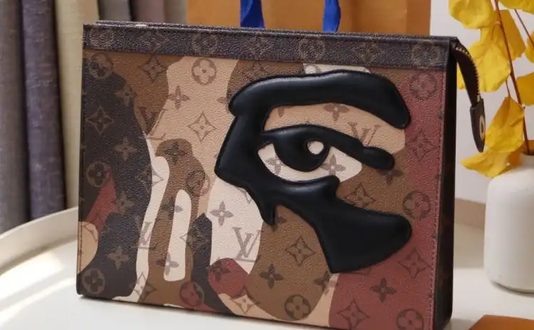 LV Clutch Bags 4192F-0026