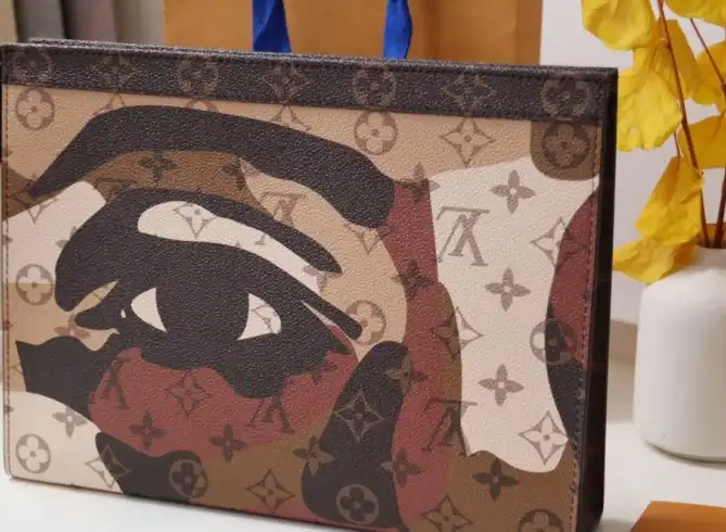 LV Clutch Bags 4192F-0026