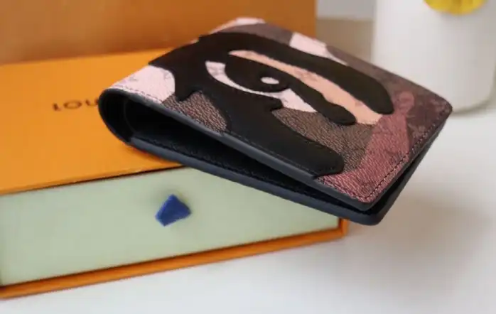 LV Wallets 4192F-0030