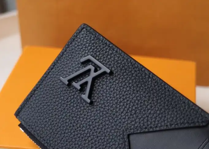 LV Wallets 4192F-0032