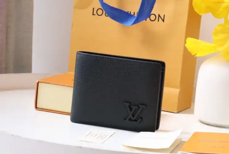 LV Wallets 4192F-0034