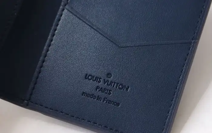LV Wallets 4192F-0036