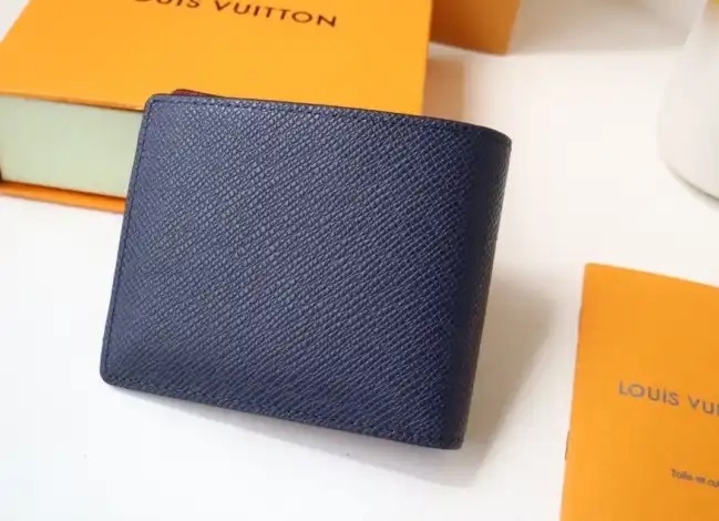 LV Wallets 4192F-0038