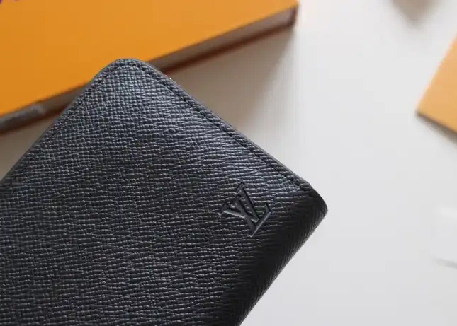 LV Wallets 4192F-0042