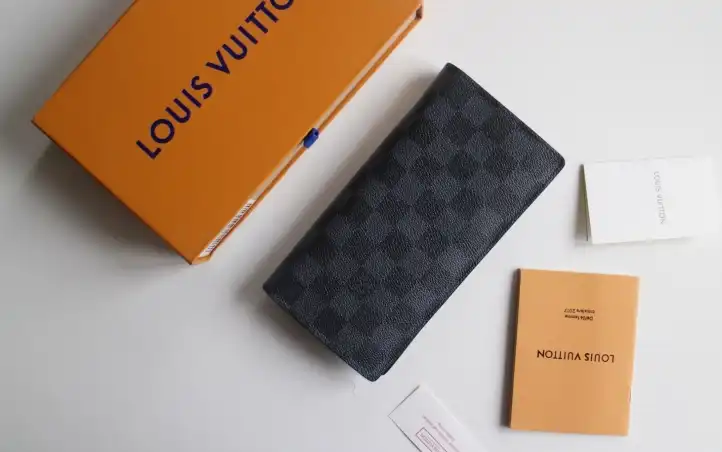 LV Wallets 4192F-0047