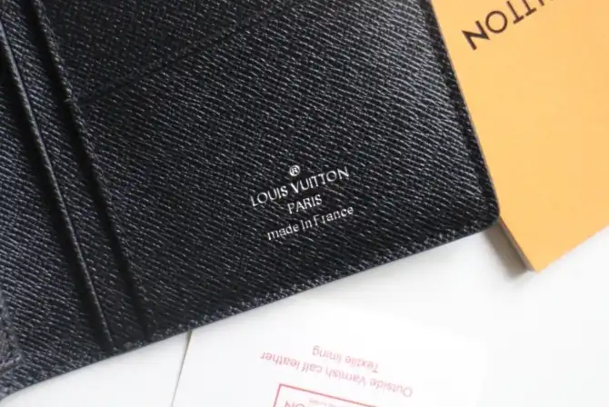 LV Wallets 4192F-0047