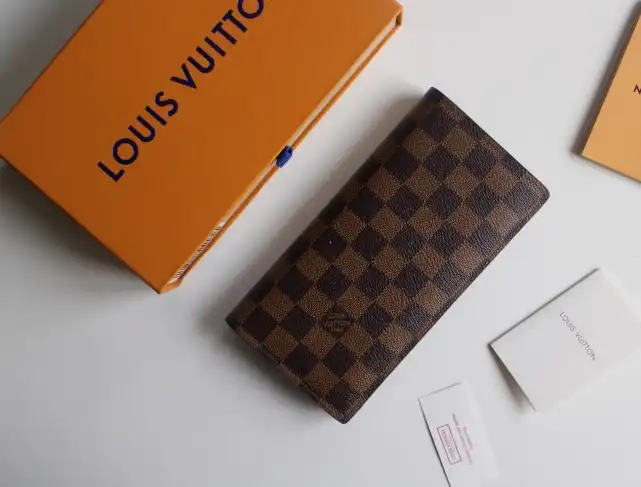 LV Wallets 4192F-0049