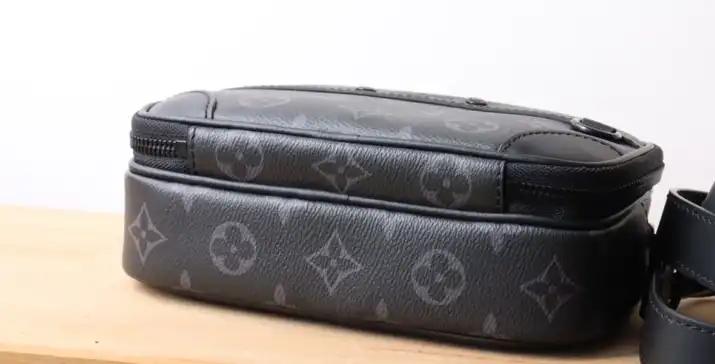 LV Clutch Bags 4192F-0064