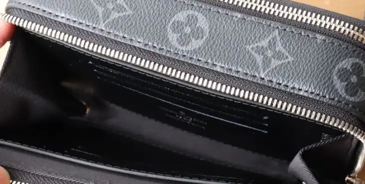 LV Clutch Bags 4192F-0081