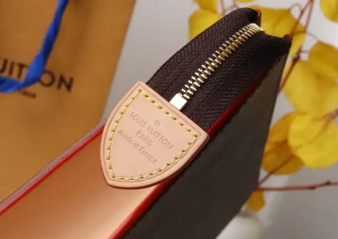 LV Clutch Bags 4192F-0086