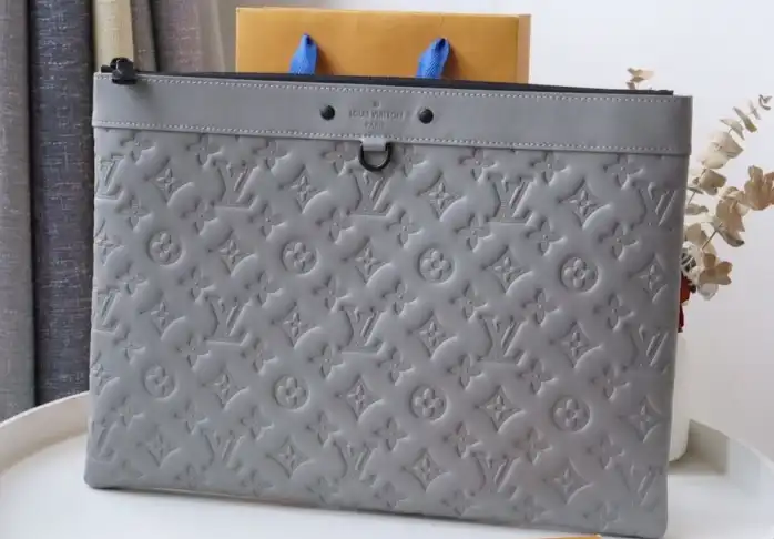 LV Clutch Bags 4192F-0166