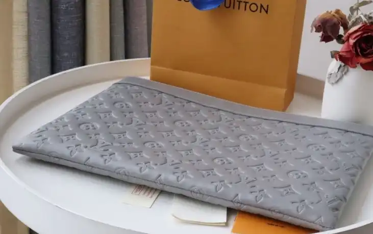 LV Clutch Bags 4192F-0166