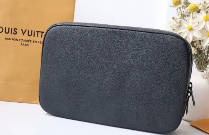 LV Clutch Bags 4192F-0183