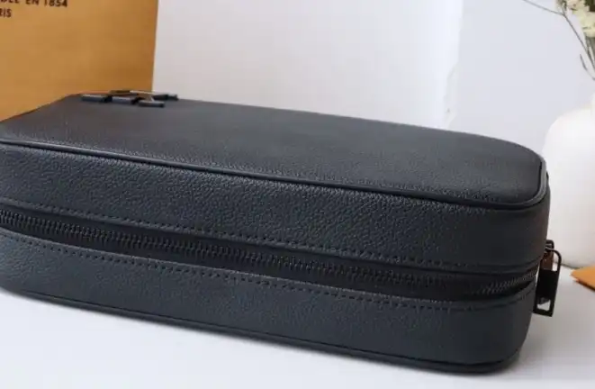 LV Clutch Bags 4192F-0183