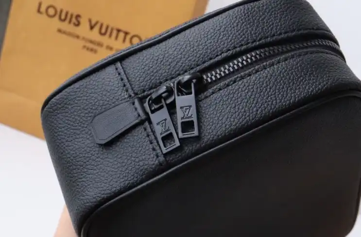 LV Clutch Bags 4192F-0183