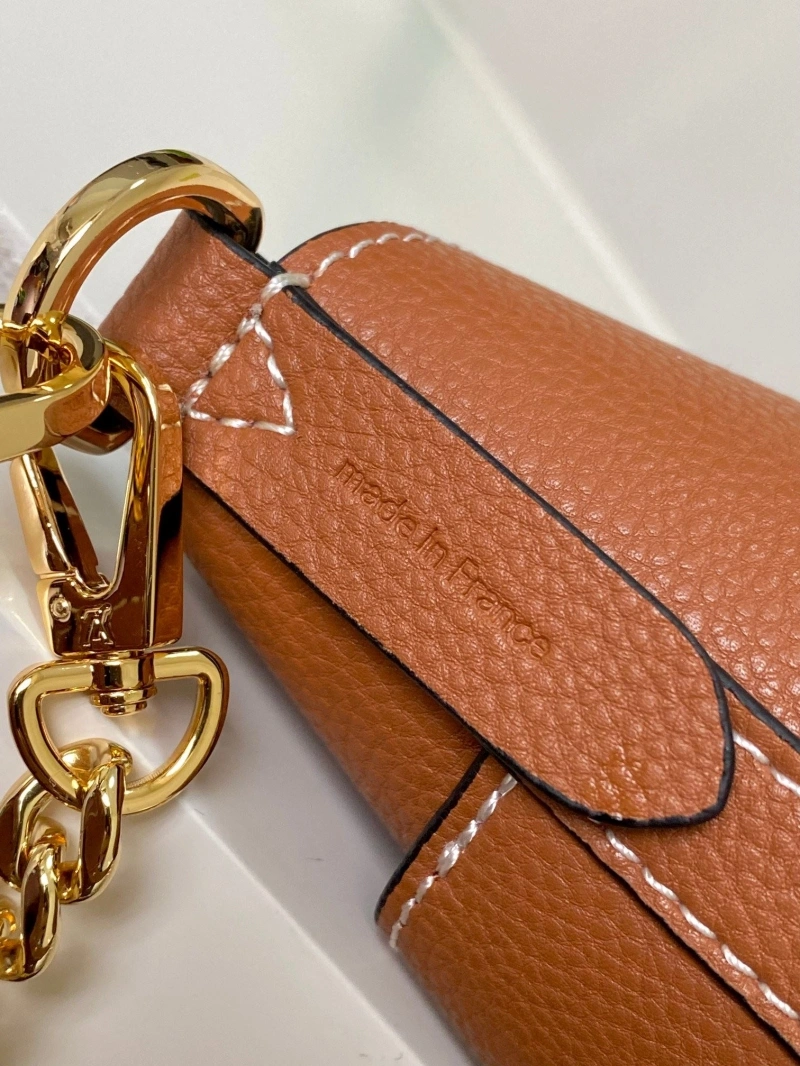 LV Bucket Bags 4194A-0076