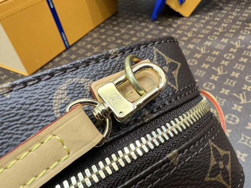 LV Cosmetic Bags 4194A-0107